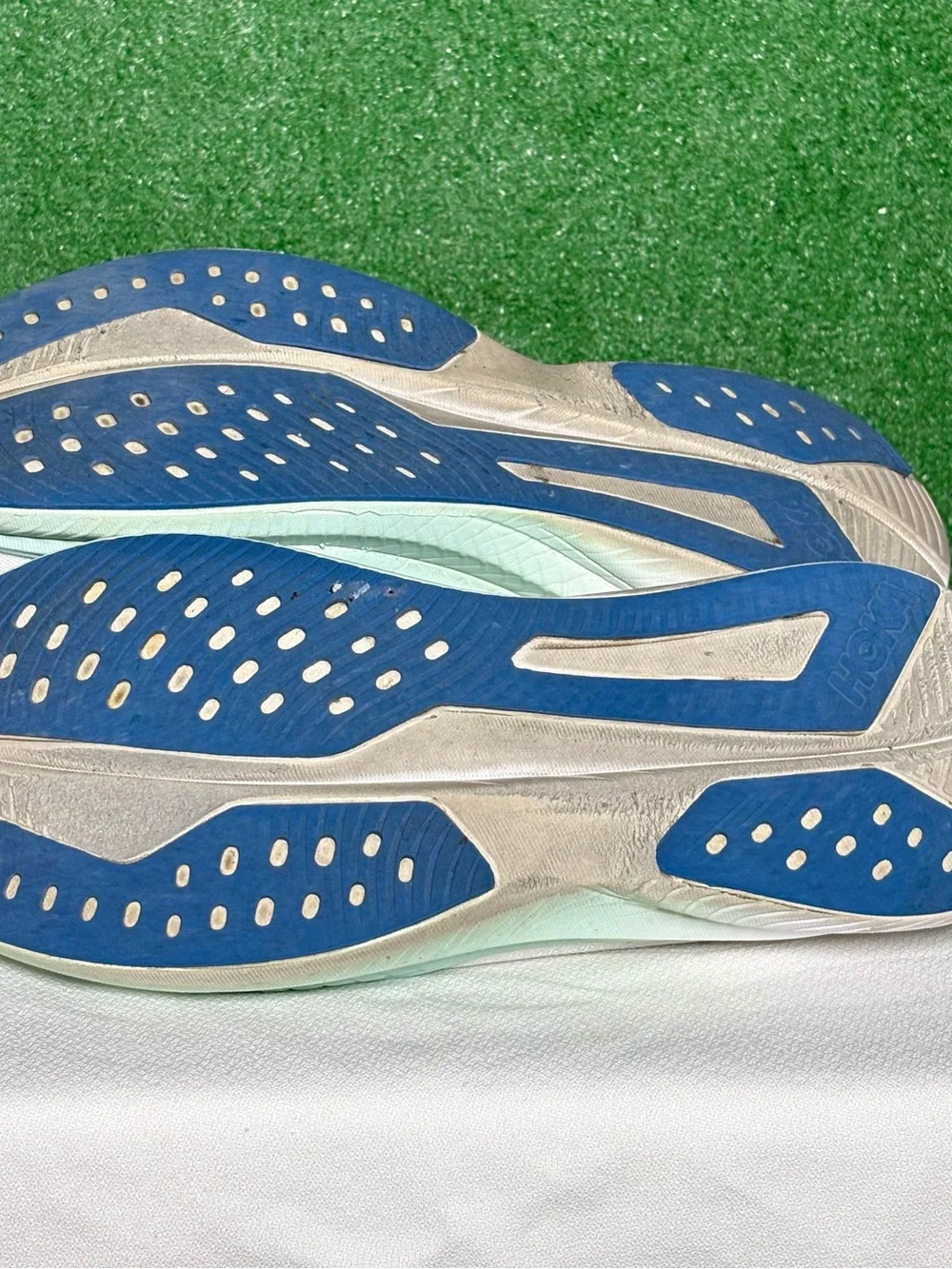 HOKA men’s 13D White & Blue Lightweight Running Shoes